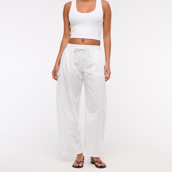 NWT Abercrombie & Fitch Poplin Barrel Pull-On Pant - White - Size L Short - Picture 2 of 13